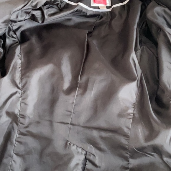 Cleo Ruched Sleeve Blazer - Picture 8 of 9